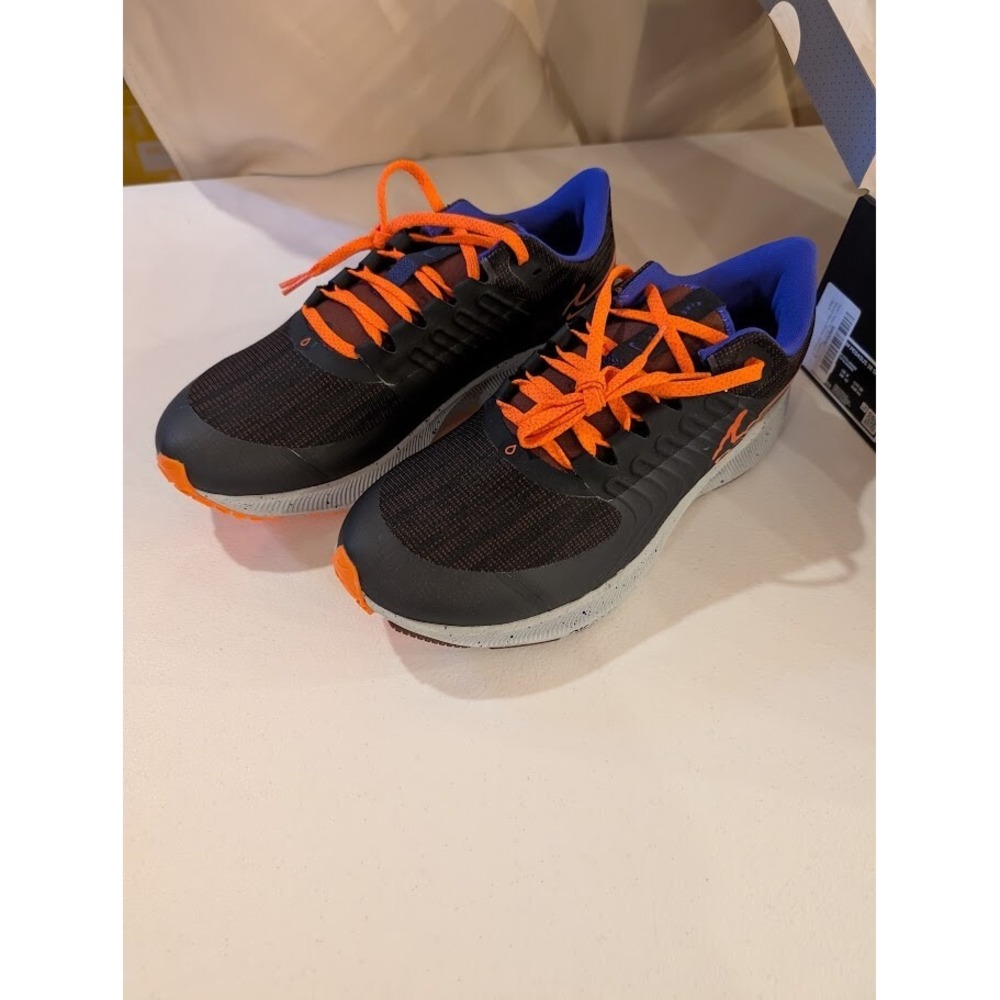 Nike Men's Gymnastics Running Shoes Black/Orange Size 10 - New - Picture 1 of 5